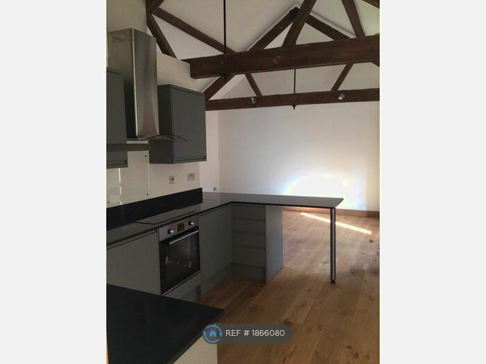 1 Bedroom Flat To Rent In Bury Court Farm, Banbury, OX17