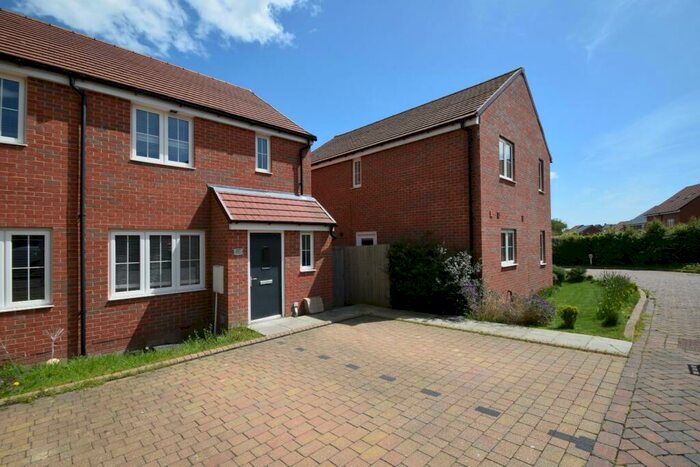 3 Bedroom Detached House To Rent In Honeysuckle Lane, Stone Cross, Pevensey, BN24
