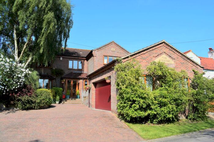 5 Bedroom Detached House For Sale In Howsham Lane, Searby, DN38