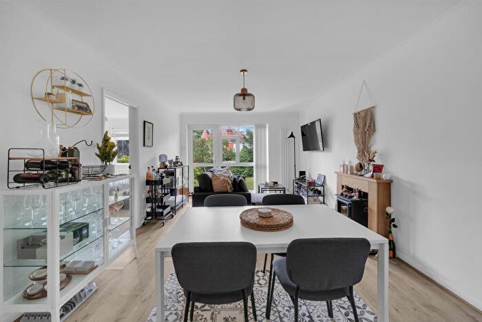 1 Bedroom Flat To Rent In London Lane, Bromley, BR1