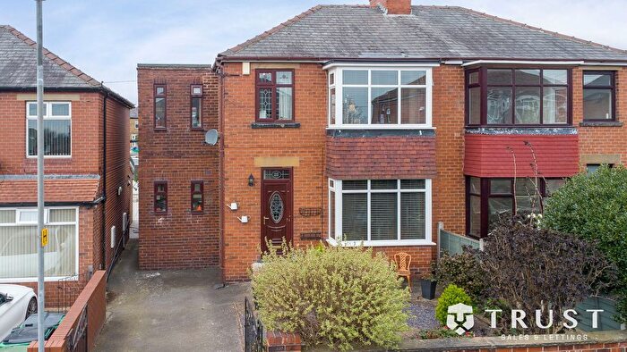 4 Bedroom Semi Detached House For Sale In Thirlmere Road, Dewsbury, WF12