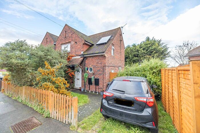 3 Bedroom Semi Detached House For Sale In Querns Road, Canterbury, Kent, CT1