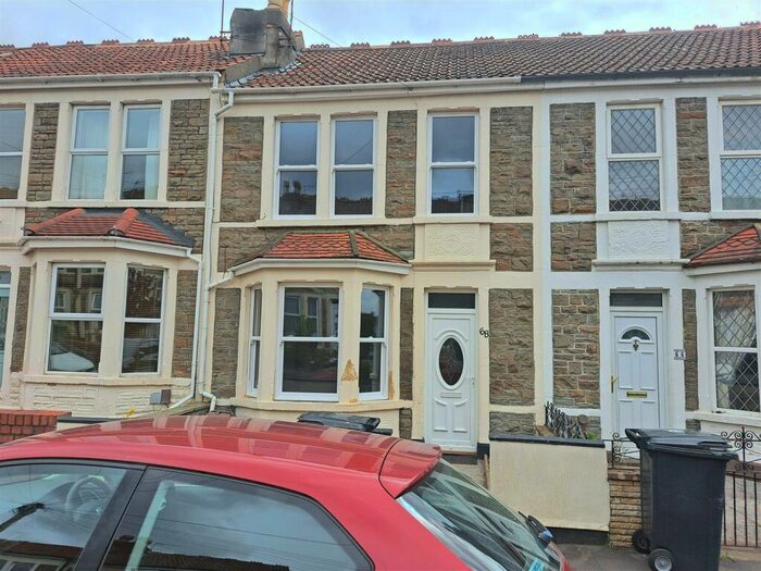 3 Bedroom Terraced House To Rent In Pendennis Park, Bristol, BS4