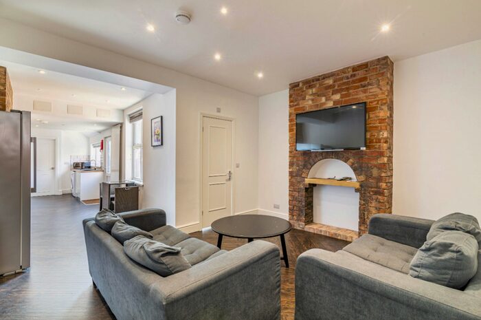 5 Bedroom Detached House To Rent In Scorer Street, Lincoln, LN5