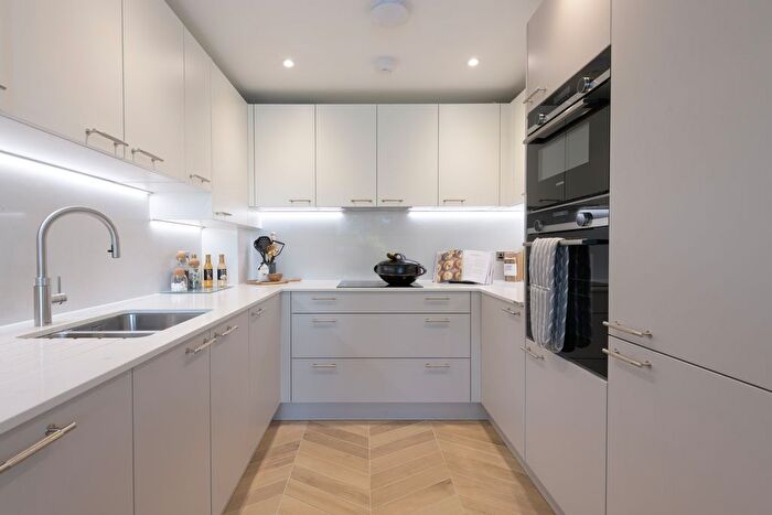 3 Bedroom Town House To Rent In Riddiford Drive, Burgess Hill, RH15