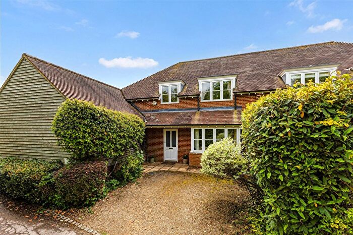 4 Bedroom Semi Detached House For Sale In Wykehurst Lane, Ewhurst, Cranleigh, Surrey, GU6