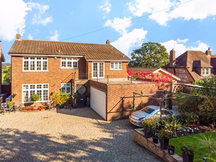 5 Bedroom Detached House For Sale In New Park Road, Newgate Street, Hertford, SG13