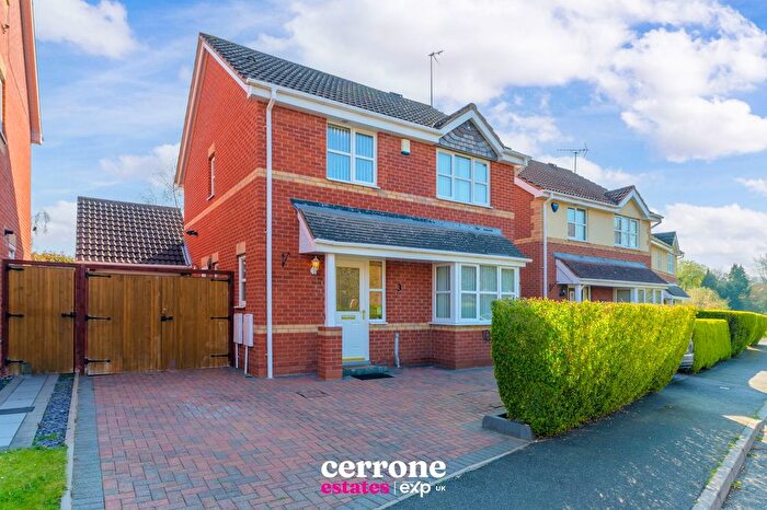 3 Bedroom Detached House For Sale In Mallard Place, Droitwich, WR9