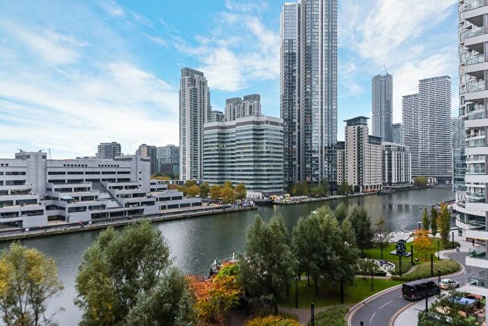 2 Bedroom Apartment To Rent In George Street, London, E14
