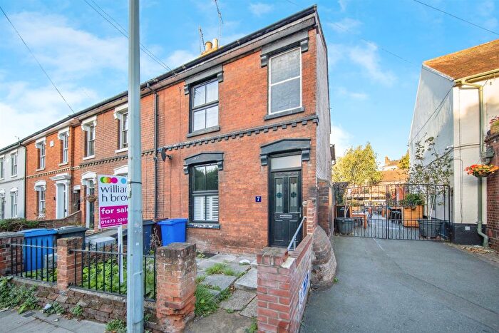 2 Bedroom End Terrace House For Sale In Henley Road, Ipswich, IP1