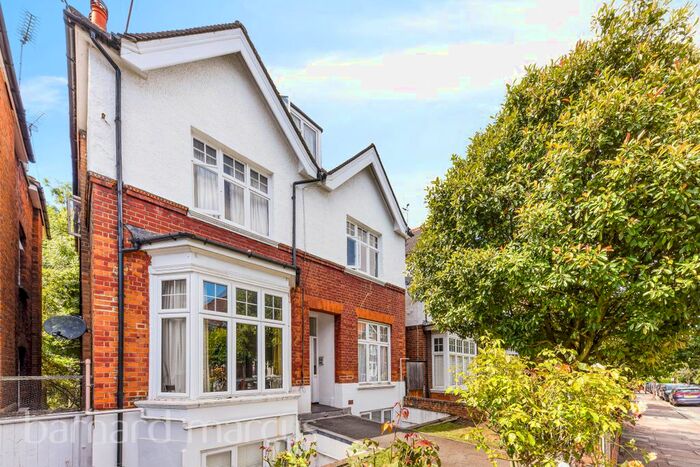 1 Bedroom Flat To Rent In Holmbush Road, Putney, London, SW15