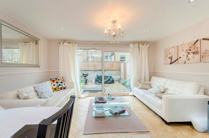 2 Bedroom Property To Rent In Shirland Mews, Maida Vale, London, W9