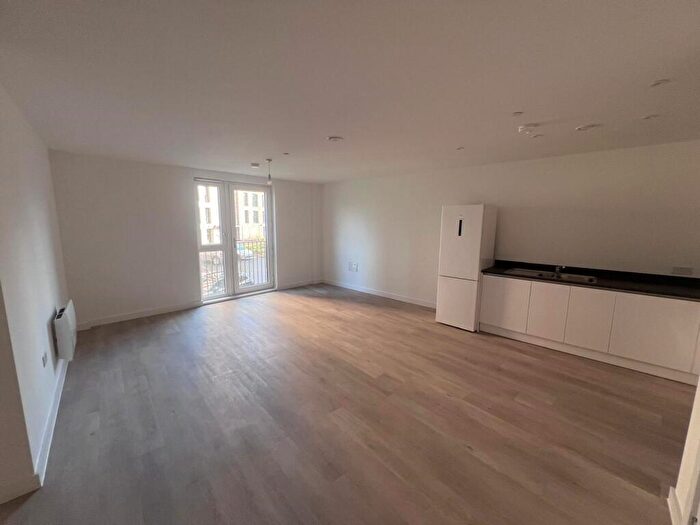 1 Bedroom Apartment To Rent In Griffiths Close, Balsall Heath, Birmingham, B12