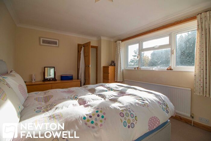 3 Bedroom Terraced House For Sale In Clinton Rise, Gamston, DN22