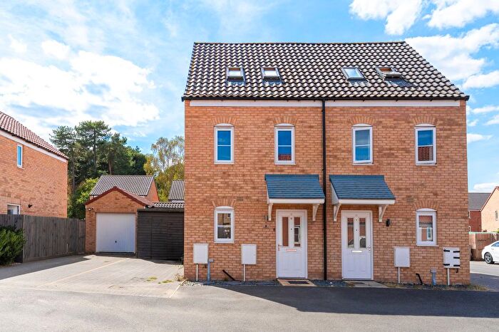 3 Bedroom Semi-Detached House For Sale In Partridge Close, Sprowston, NR7