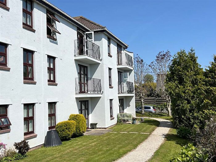 1 Bedroom Flat For Sale In Chisholme Court, St. Austell, PL25