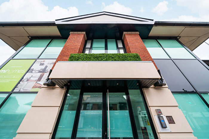 2 Bedroom Apartment To Rent In Key Point, Potters Bar, EN6