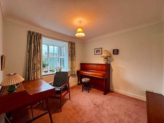 4 Bedroom Detached House For Sale In Wallingtons Road, Kintbury, Hungerford, RG17