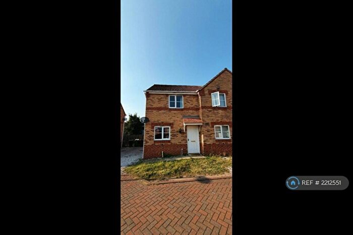 2 Bedroom Semi-Detached House To Rent In Weave Close, Nottingham, NG6