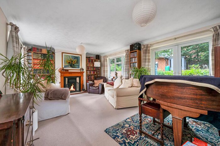 4 Bedroom Bungalow For Sale In Springfield Way, Oakham, LE15