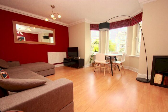 2 Bedroom Apartment To Rent In Powderhall Road, Canonmills, Edinburghx, EH7