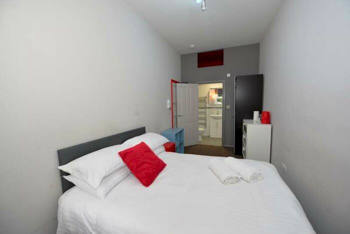 3 Bedroom Property To Rent In Furzedown Road Highfield, Southampton, SO17