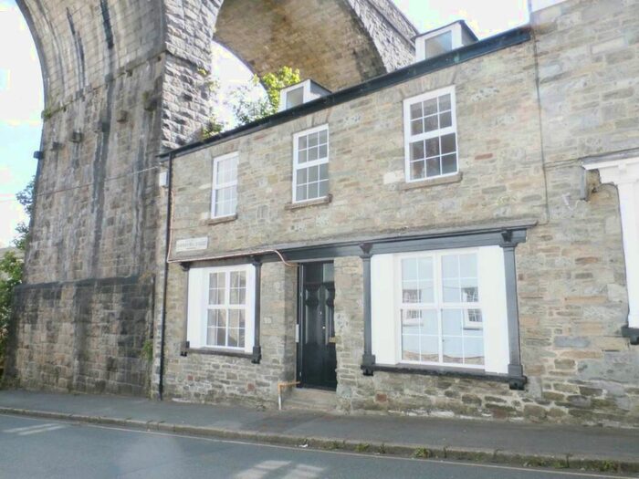 1 Bedroom Flat To Rent In Bannawell Street, Tavistock, Devon, PL19