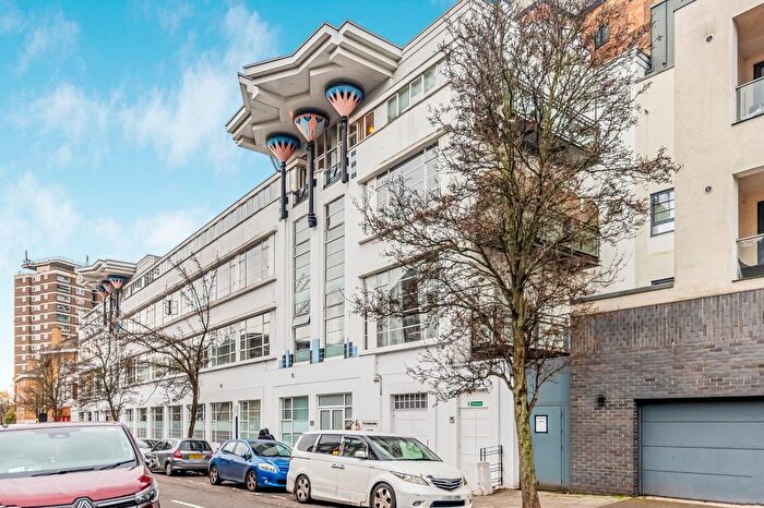 2 Bedroom Parking To Rent In Penfold Street, London, NW8