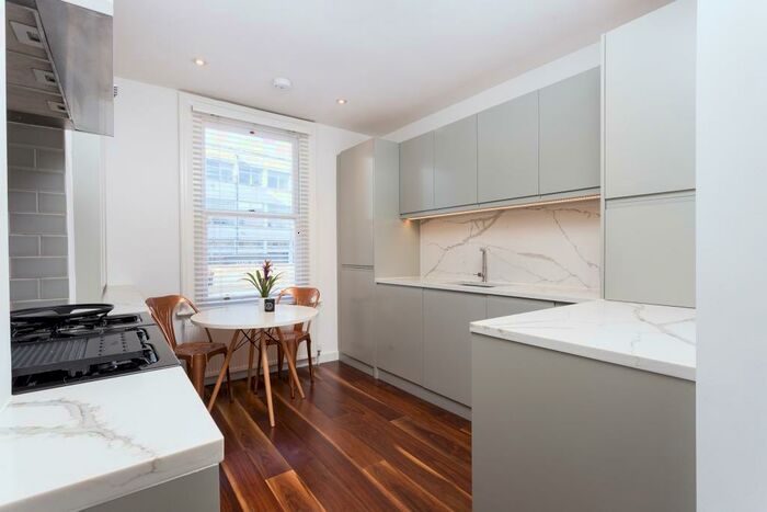 1 Bedroom Flat To Rent In Martell Road, SE21