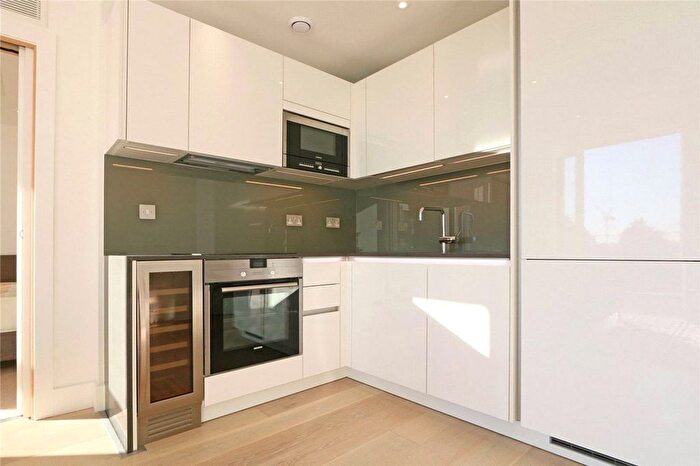 1 Bedroom Flat To Rent In Ingrebourne Apartments, Fulham, London, SW6