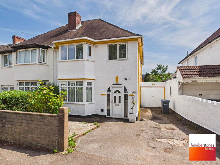 3 Bedroom Semi Detached House To Rent In Coombe Road - Birmingham, B20