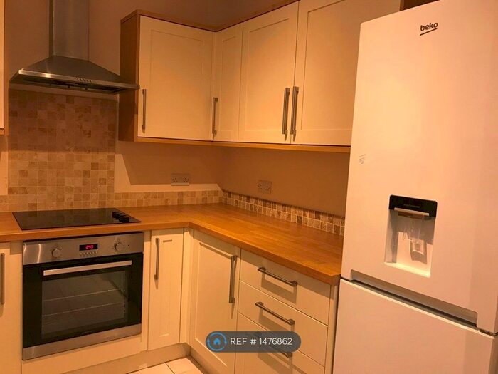 1 Bedroom Flat To Rent In Wales Road, Kiveton Park, Sheffield, S26