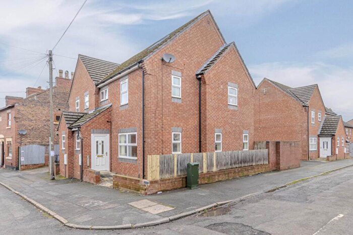 3 Bedroom Semi-Detached House For Sale In Ruxley Road, Stoke On Trent, ST2