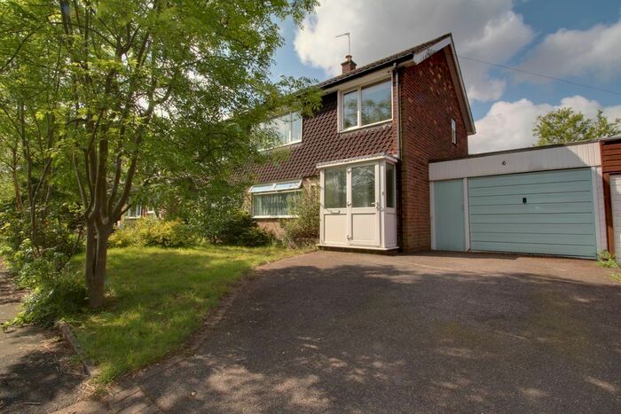 3 Bedroom Semi-Detached House To Rent In St. Michaels Square, Bramcote, Nottingham, NG9