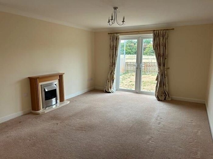 3 Bedroom Detached Bungalow To Rent In Kington, Herefordshire, HR5