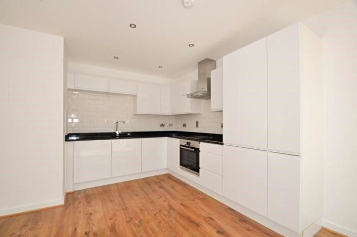 1 Bedroom Flat To Rent In Milner Road, London, SW19