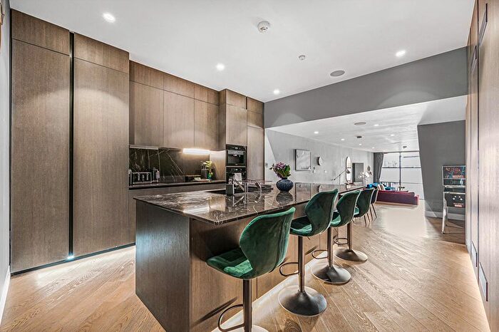 2 Bedroom Flat For Sale In Chapone Place, London, W1D