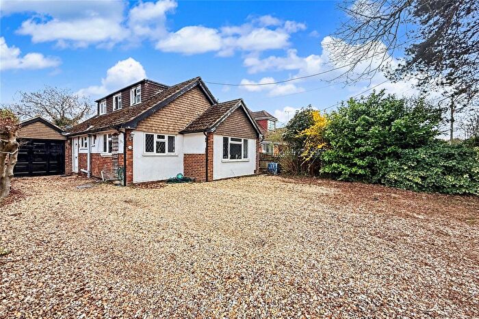 4 Bedroom Detached House For Sale In Nash Grove Lane, Finchampstead, Wokingham, Berkshire, RG40
