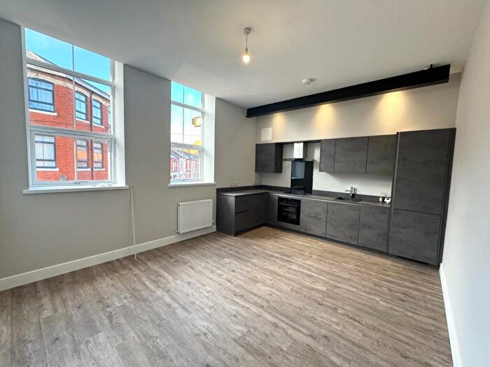 2 Bedroom Apartment To Rent In Artizan Road, Abington, Northampton, NN1