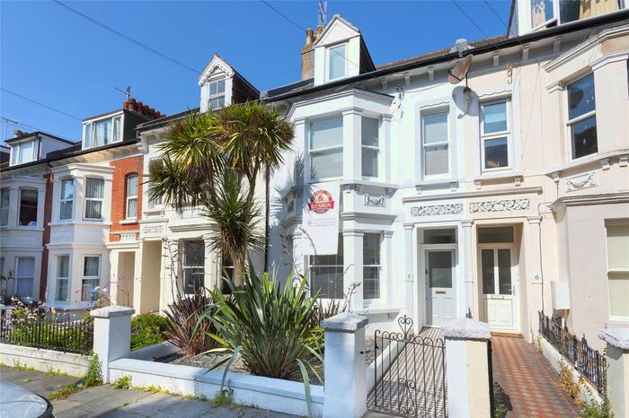3 Bedroom Maisonette To Rent In Connaught Road, Hove, East Susssex, BN3