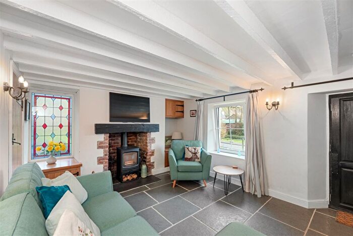 3 Bedroom Detached House For Sale In Parkmill, Swansea, SA3