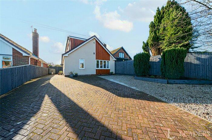 4 Bedroom Bungalow For Sale In Winster Avenue, Ravenshead, Nottingham, NG15