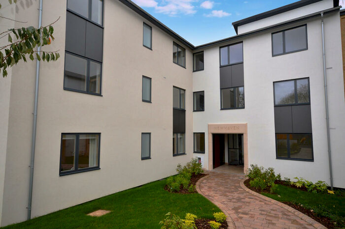 1 Bedroom Flat To Rent In Drakes Drive, Stevenage, SG2