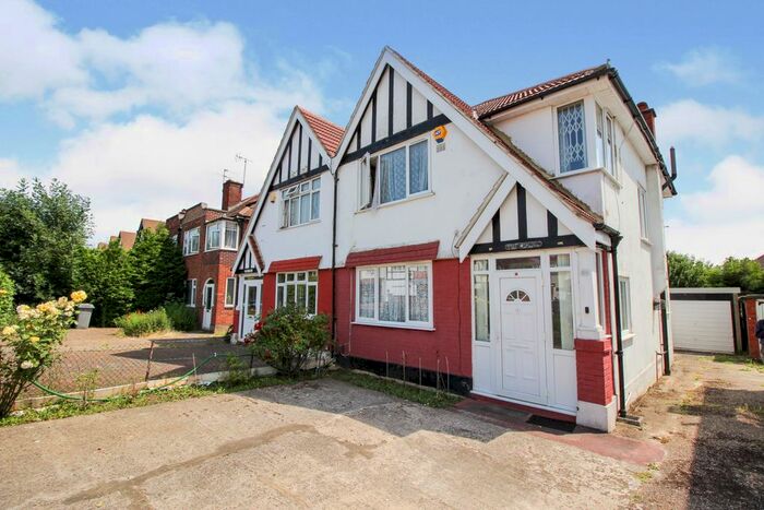 3 Bedroom Semi-Detached House To Rent In Preston Hill, Kenton, Harrow HA3