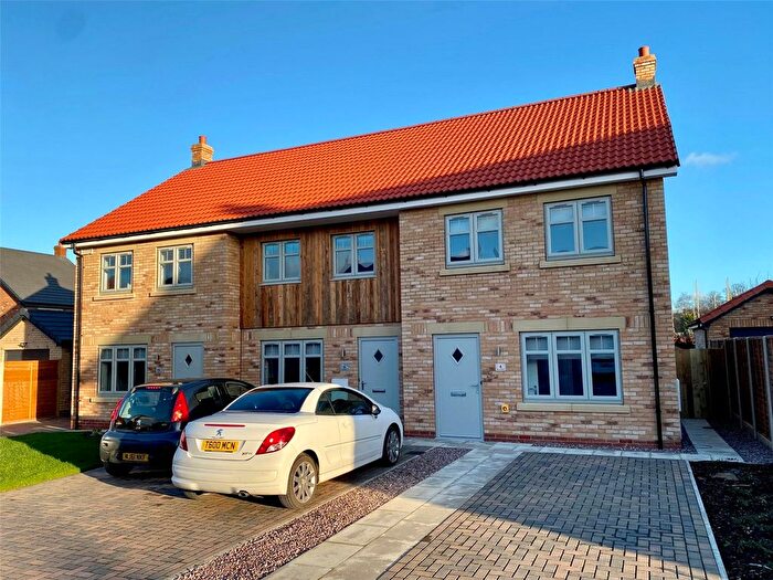 3 Bedroom End Terrace House To Rent In Henson Drive, Park Lane, Cottingham, East Yorkshire, HU16