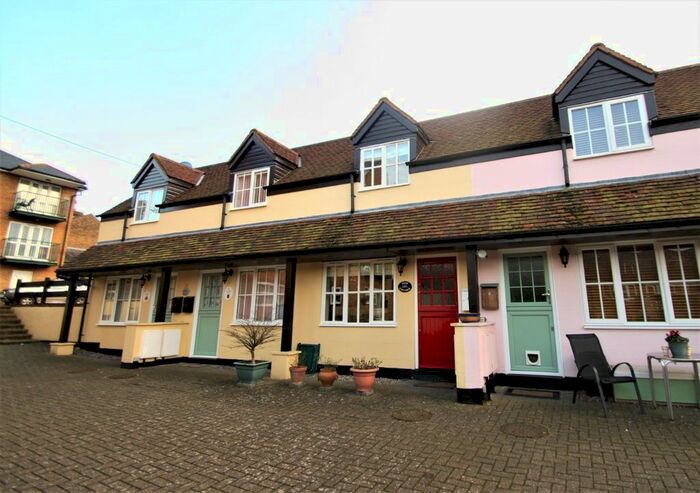2 Bedroom Terraced House To Rent In Mulberry Court, High Street, Hemel Hempstead, Hertfordshire, HP1