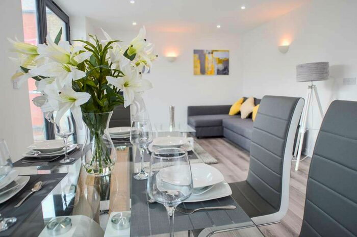 2 Bedroom Flat To Rent In B High Street, Ramsgate, CT11