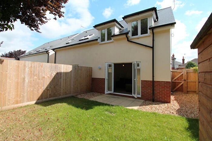 4 Bedroom House To Rent In Richards Close, , Bournemouth, BH10
