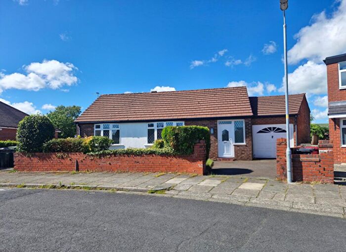3 Bedroom Detached Bungalow To Rent In Craighall Road, Bolton, BL1