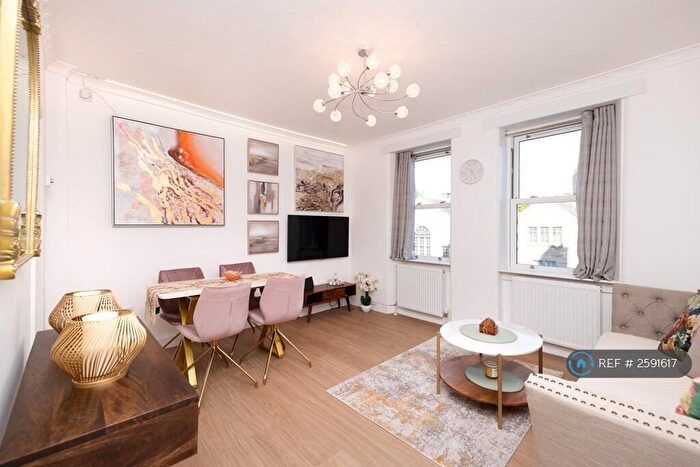 2 Bedroom Flat To Rent In Bernard Terrace, Edinbuirgh, EH8
